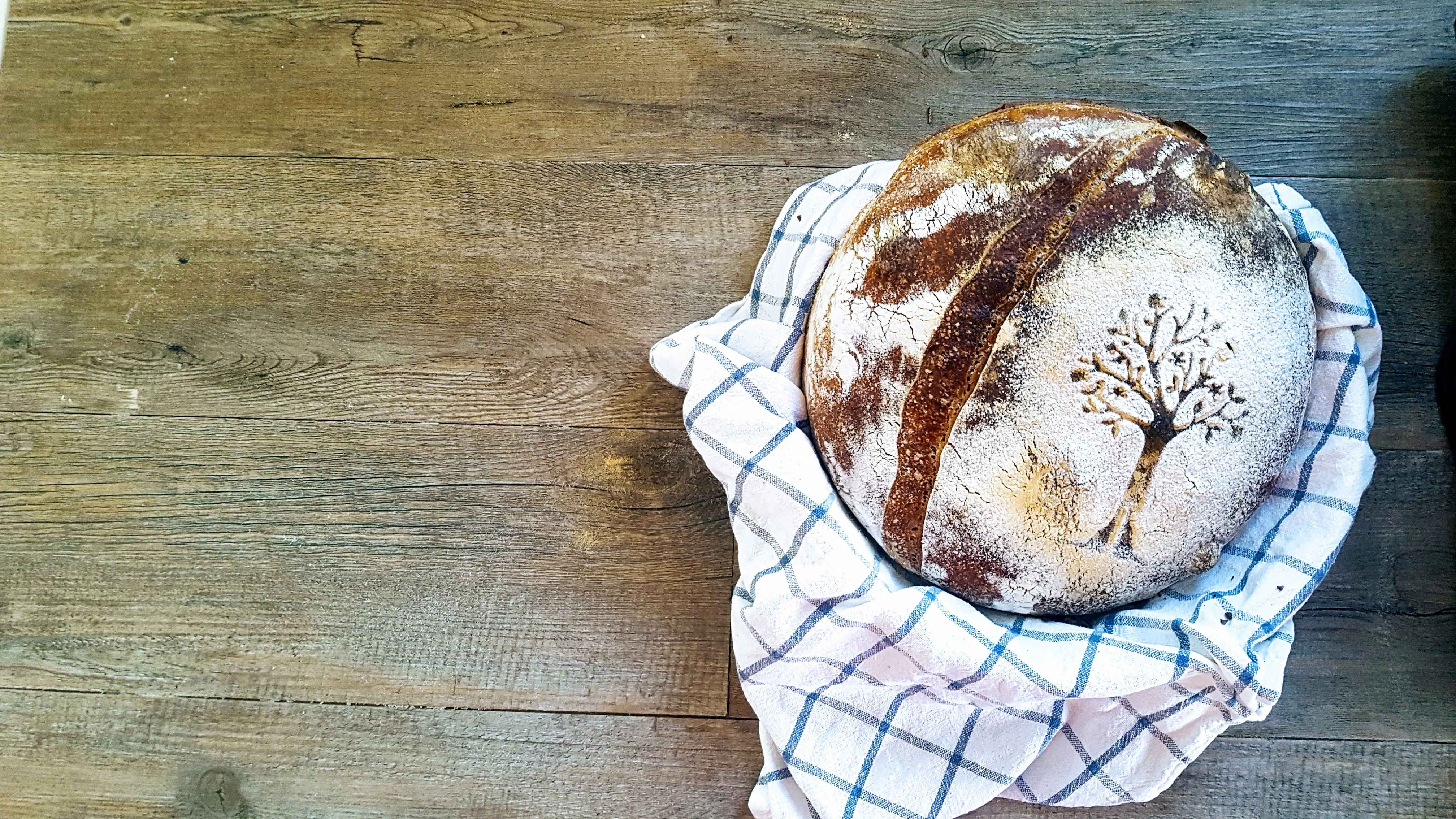 Come fare i tagli sul pane prima di infornare: non sono solo decorativi